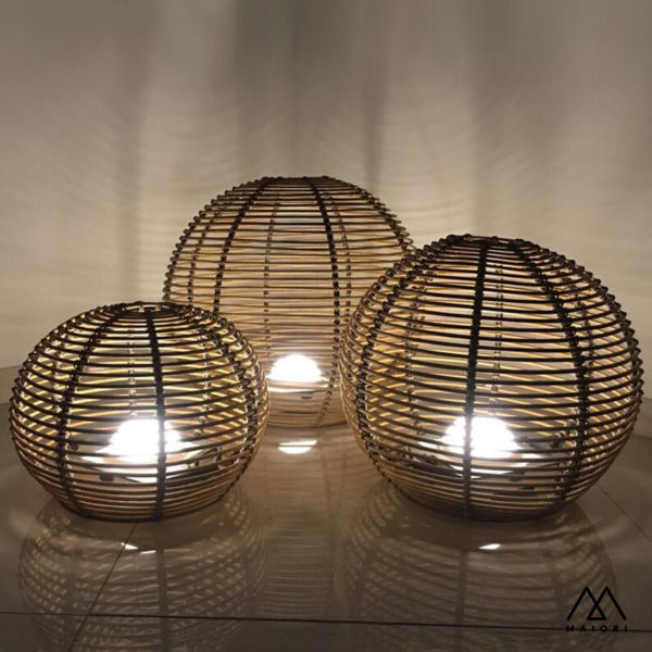 La-Lampe-Paillote-Sphere-L
